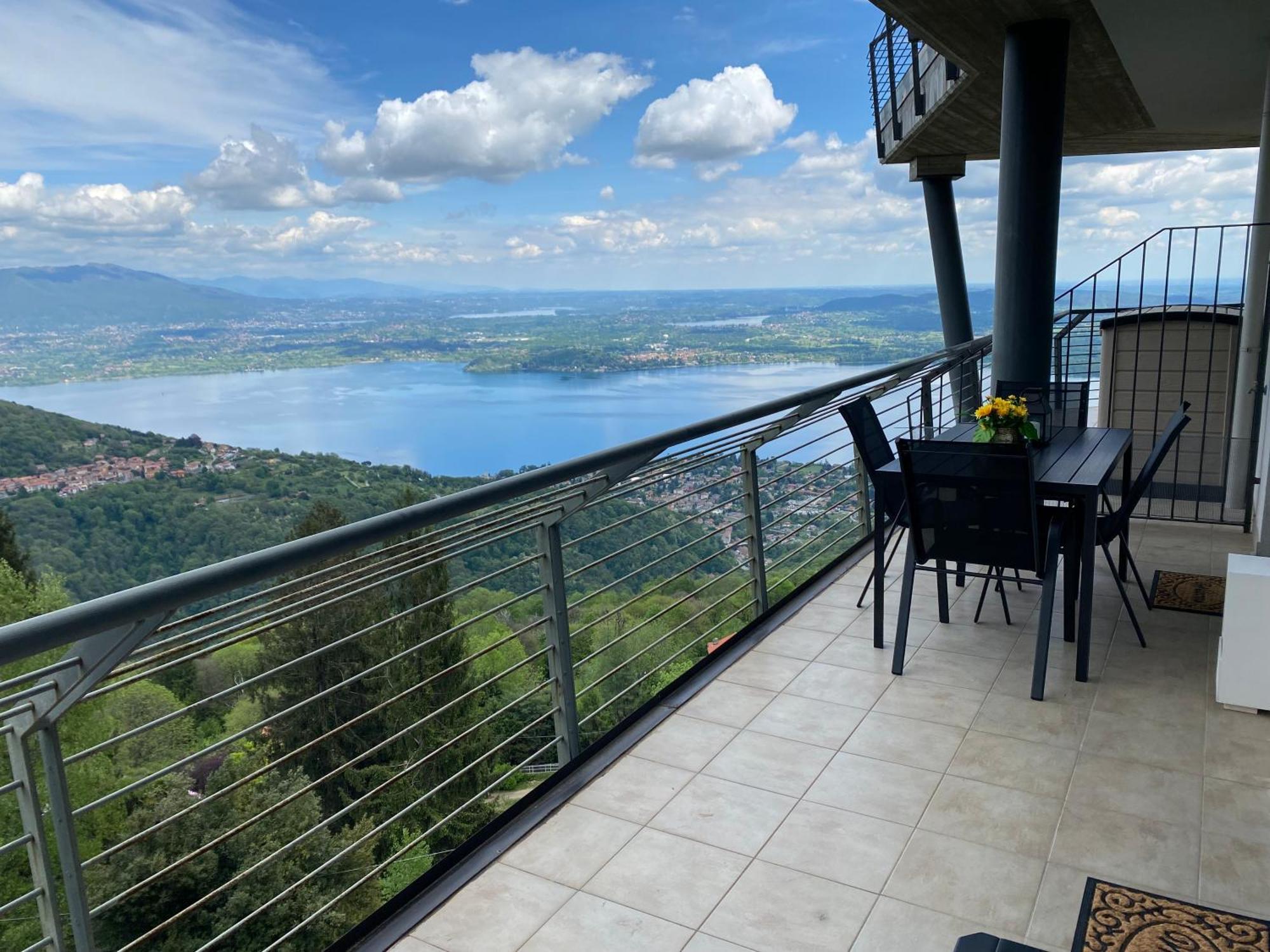 Dolcevista Apartment Massino Visconti Exterior photo